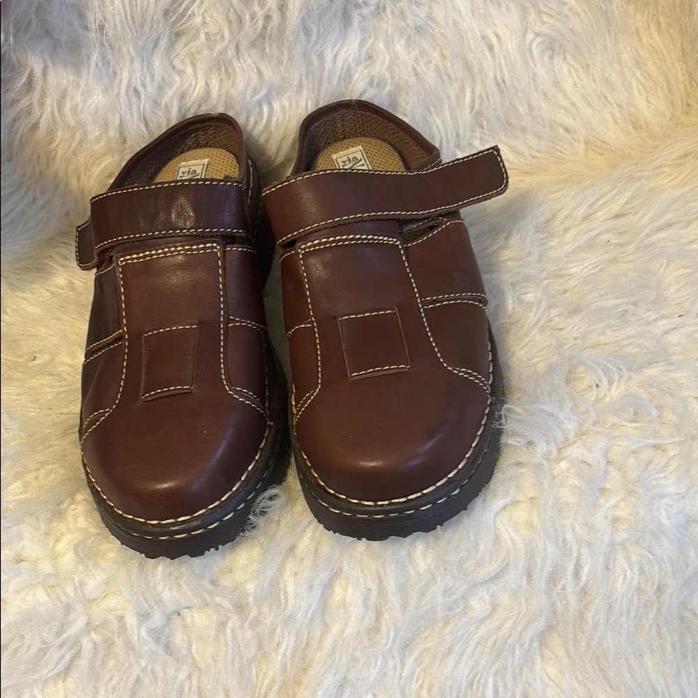Brown Slip-On Loafers with Sturdy Sole and Contrast Stitching